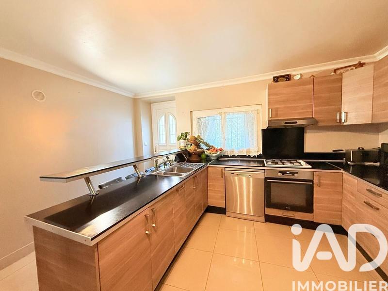 Maison de ville - 111 m² - 5 pièces