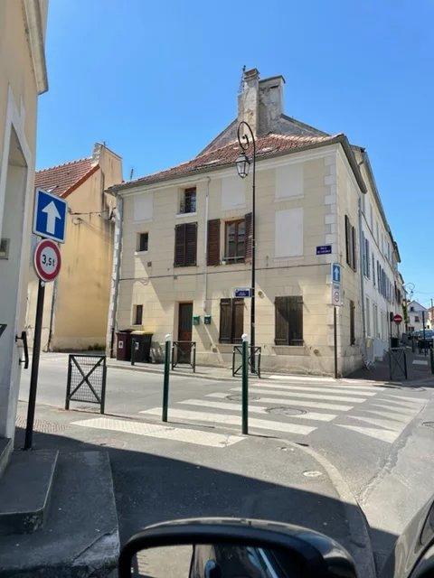 Immeuble - 84 m² - 3 pièces