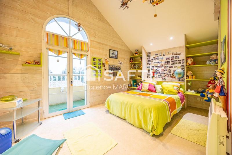 Villa - 196 m² - 6 pièces