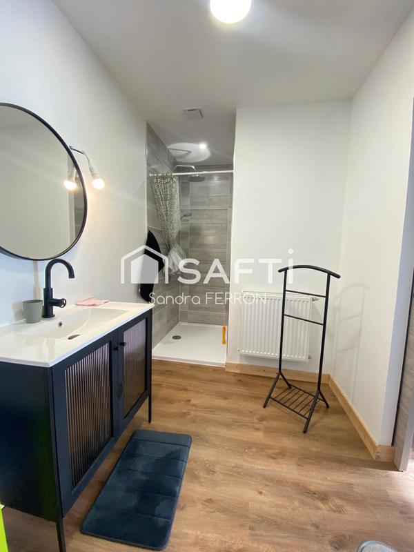 Maison - 247 m² - 7 pièces