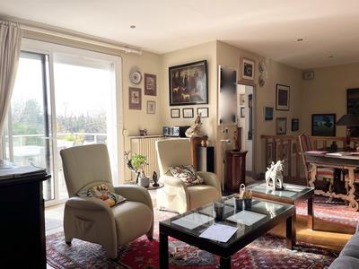 Maison - 196 m² - 6 pièces