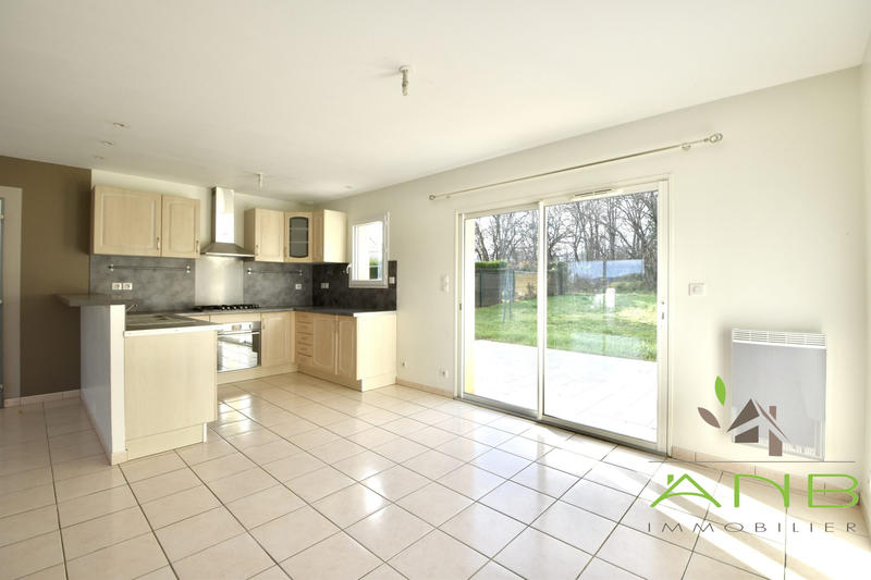 Maison - 90 m² - 4 pièces