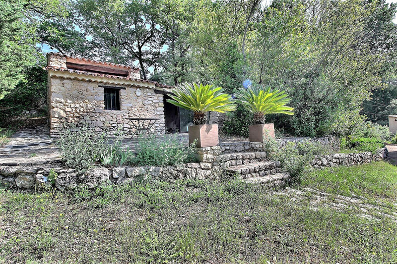 Maison - 270 m² - 12 pièces