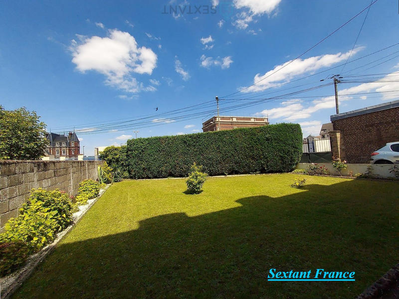 Maison - 158 m² - 8 pièces