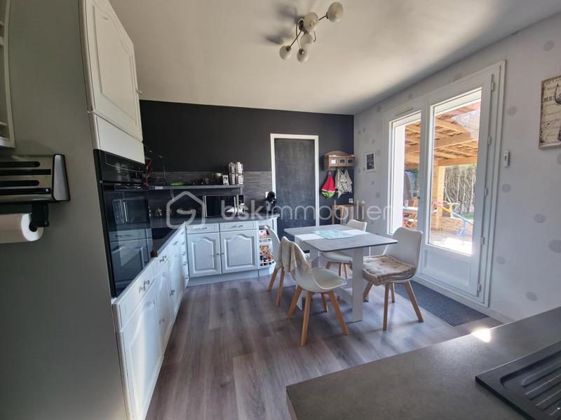 Maison traditionnelle - 164 m² - 6 pièces