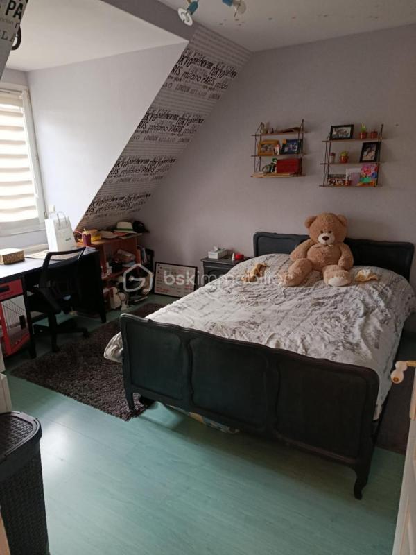 Maison - 185 m² - 8 pièces