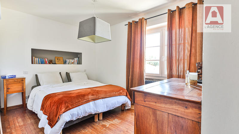 Maison - 187 m² - 5 pièces