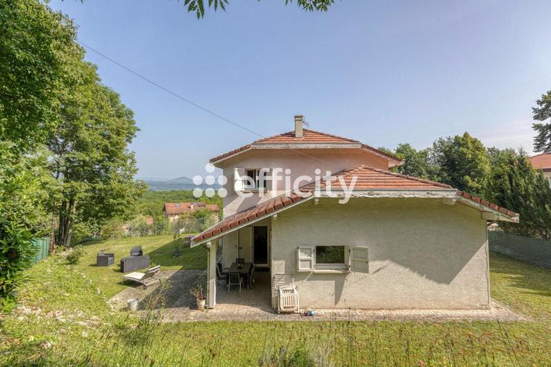 Maison - 141 m² - 6 pièces