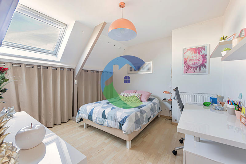 Maison - 150 m² - 7 pièces