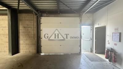 Entrepôt - 204 m²