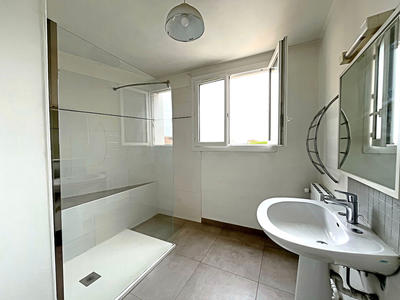 Appartement - 70 m² - 2 pièces