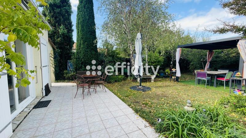 Maison - 76 m² - 4 pièces