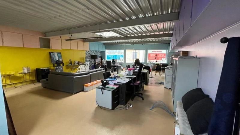 Bureau - 270 m² - 6 pièces