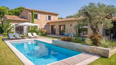 Maison - 190 m² - 4 pièces