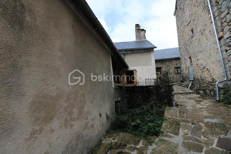 Maison en pierre - 100 m² - 6 pièces