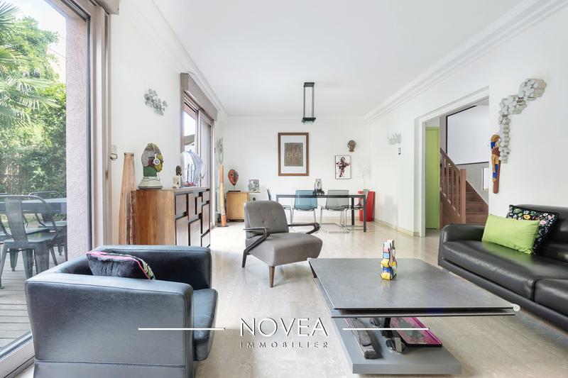 Maison - 154 m² - 9 pièces