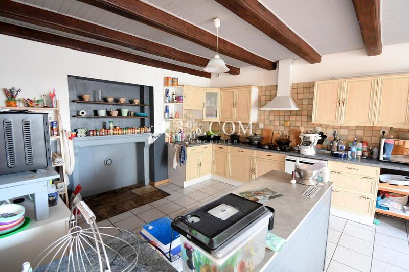 Maison de village - 390 m² - 7 pièces