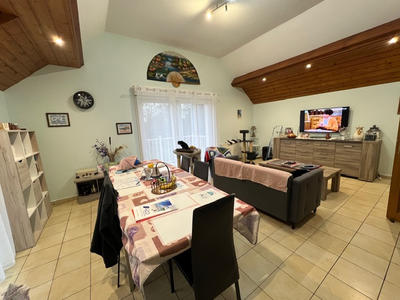 Maison - 83 m² - 5 pièces