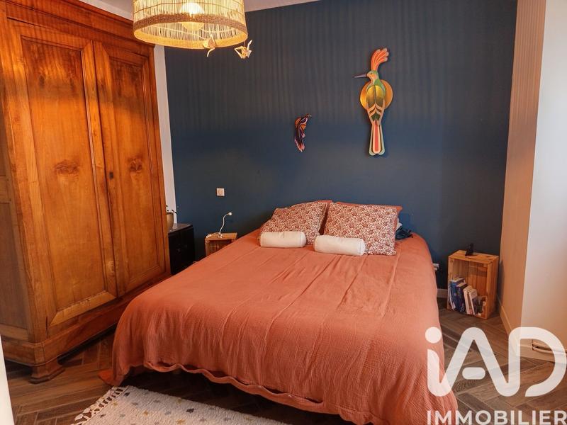 Maison - 201 m² - 7 pièces