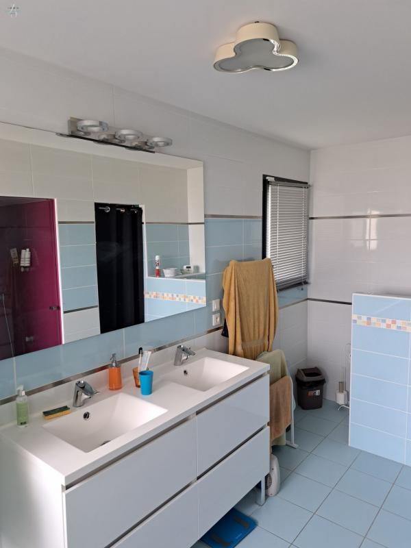 Maison - 137 m² - 5 pièces