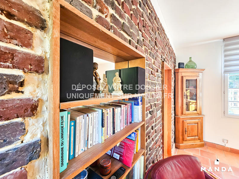 Chambre - 12 m² - 5 pièces