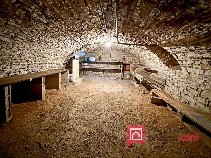 Maison - 168 m² - 11 pièces