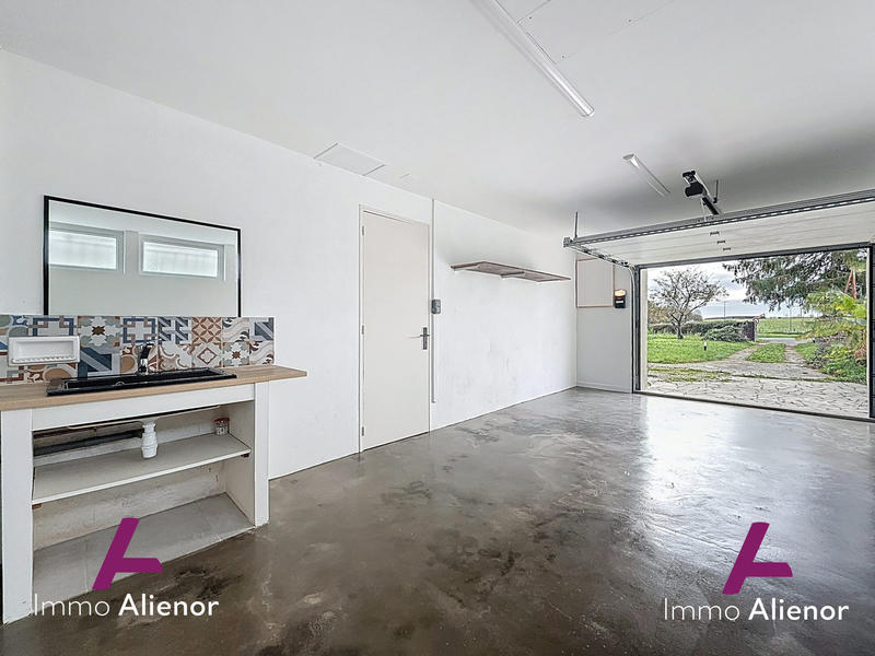 Maison traditionnelle - 164 m² - 6 pièces