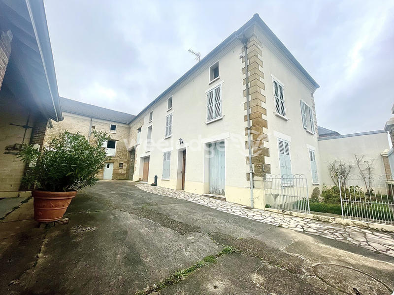 Ferme - 247 m² - 10 pièces