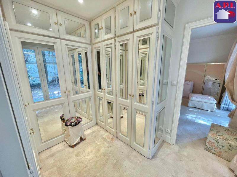 Maison - 190 m² - 4 pièces