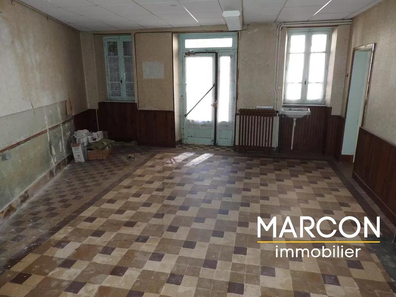 Maison - 214 m² - 12 pièces