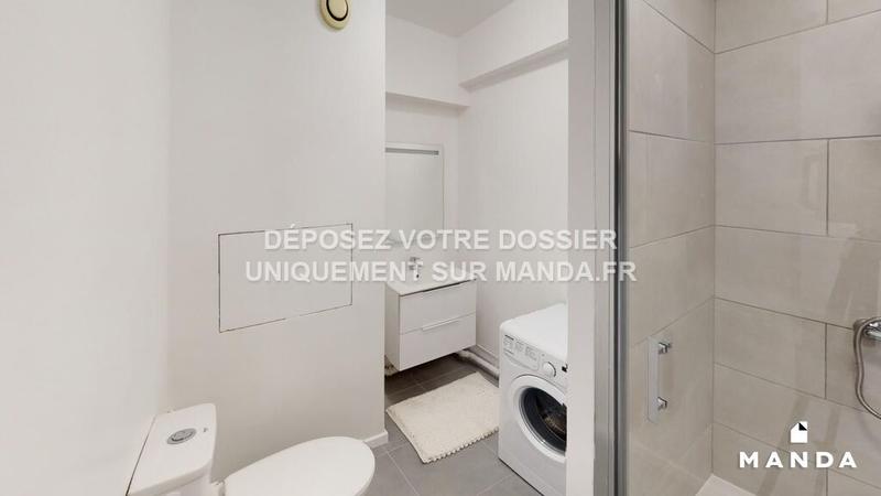 Chambre - 9 m² - 6 pièces