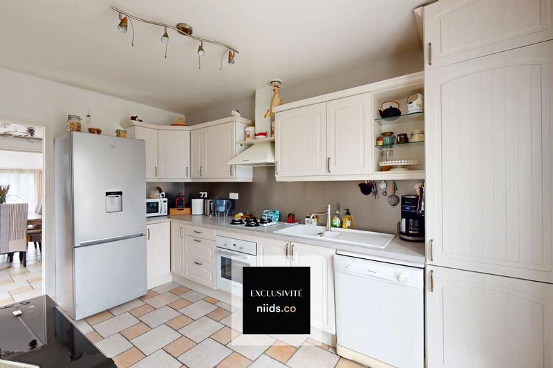 Maison - 143 m² - 7 pièces