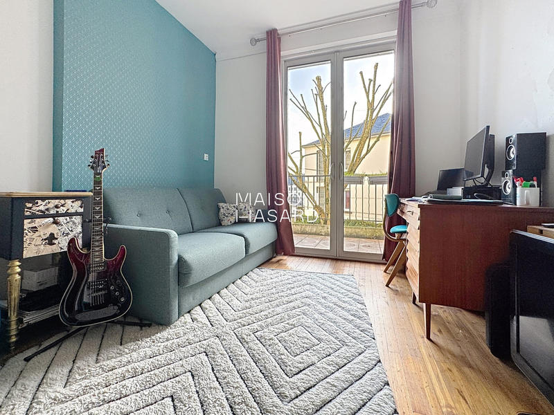 Appartement - 98 m² - 4 pièces