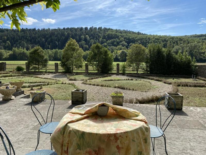 Maison de maîtres - 686 m² - 20 pièces