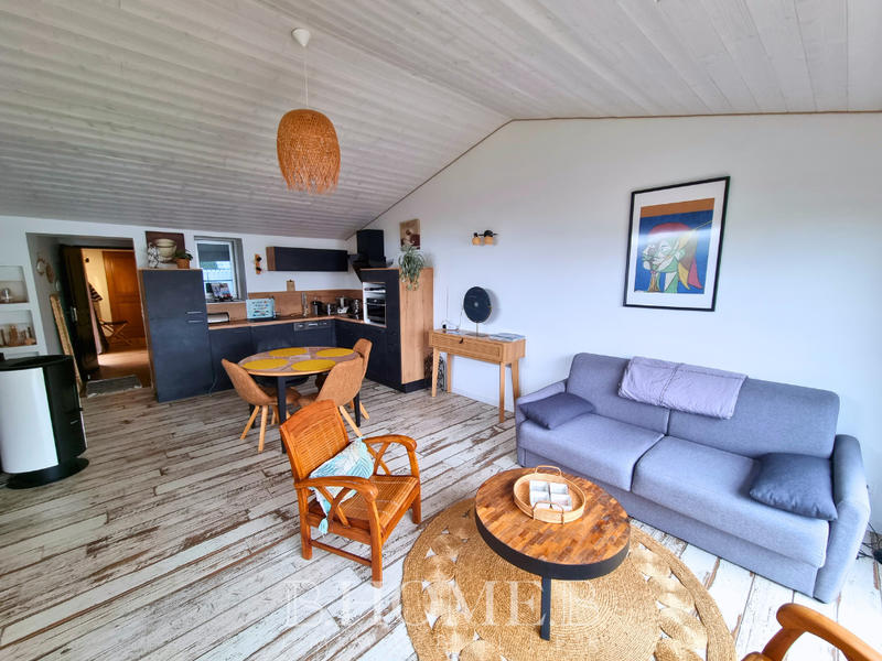 Maison - 212 m² - 10 pièces