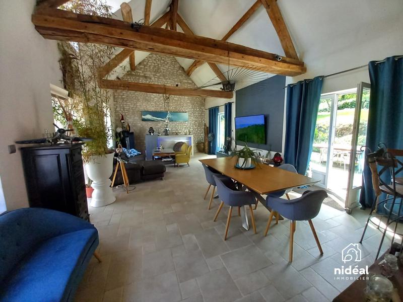 Maison - 162 m² - 7 pièces