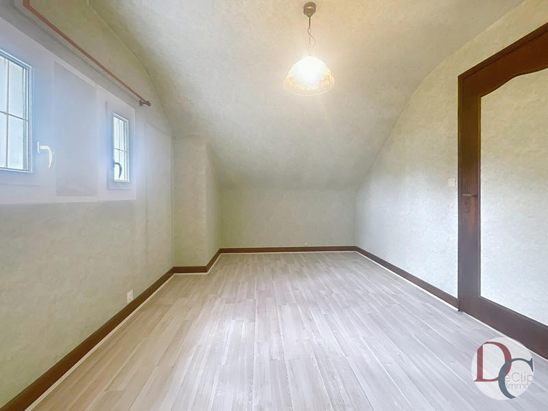 Maison - 149 m² - 7 pièces