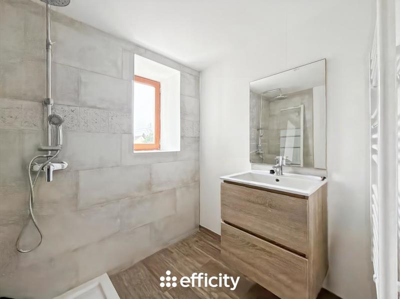 Maison - 74 m² - 4 pièces