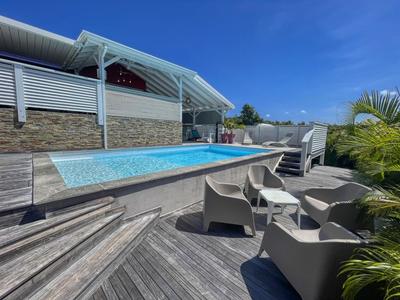 Maison - 140 m² - 7 pièces