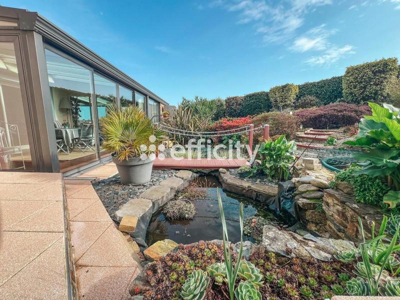 Maison - 208 m² - 5 pièces