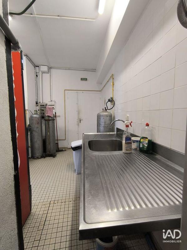 Local commercial - 210 m²