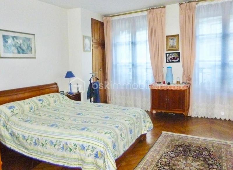 Appartement - 80 m² - 4 pièces