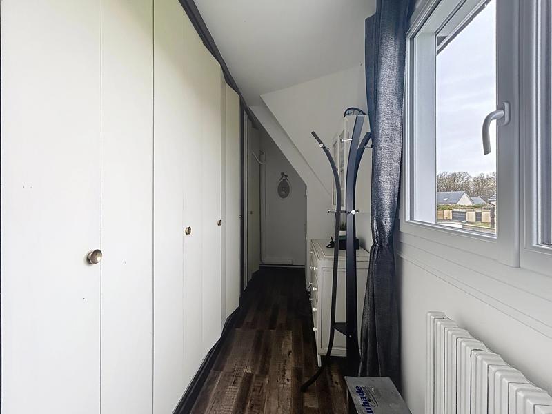 Maison - 197 m² - 8 pièces