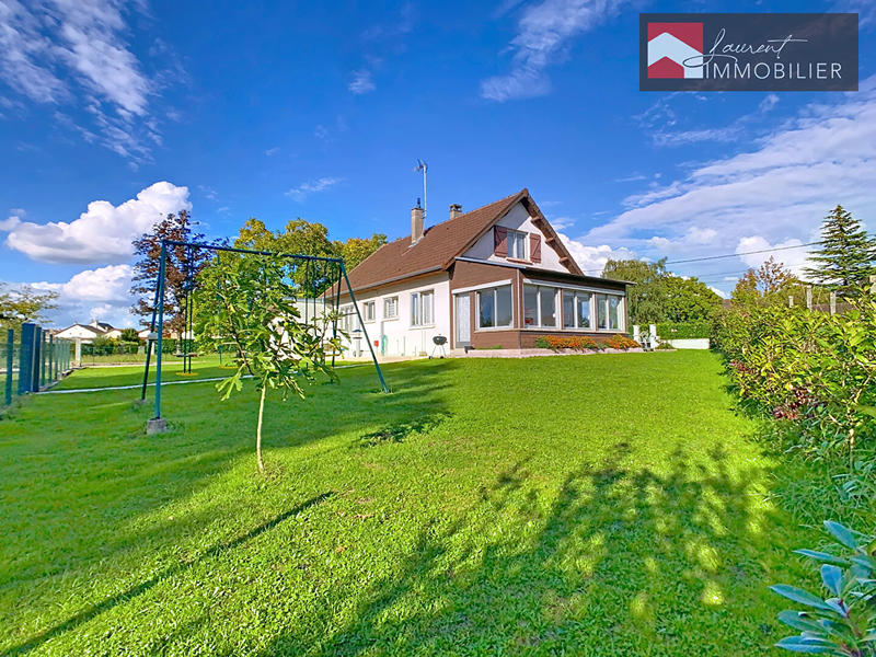 Maison - 94 m² - 5 pièces