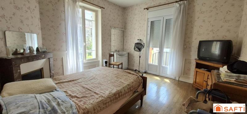 Maison - 176 m² - 8 pièces