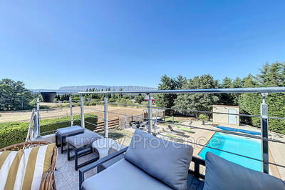 Maison - 163 m² - 8 pièces