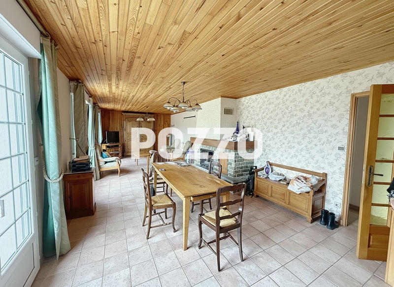 Maison - 99 m² - 5 pièces