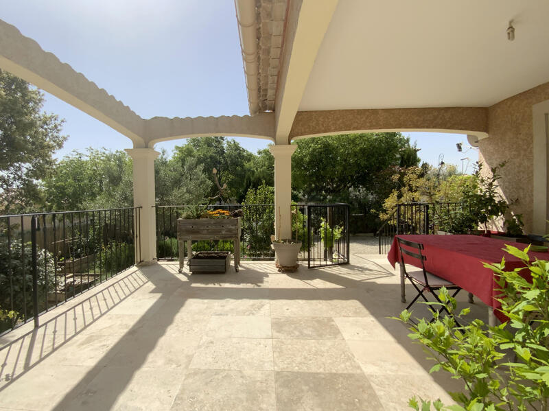 Maison - 143 m² - 7 pièces