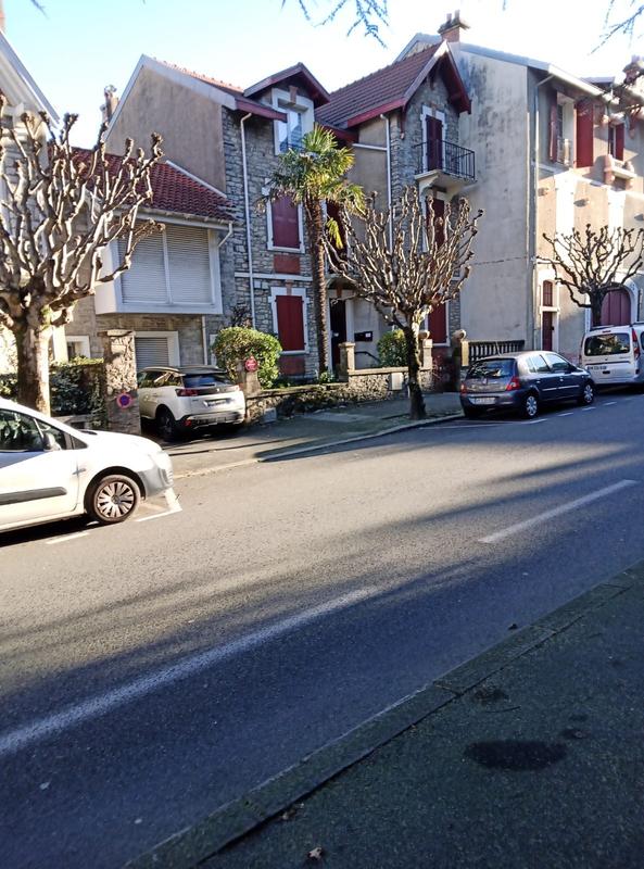 Appartement - 194 m² - 9 pièces