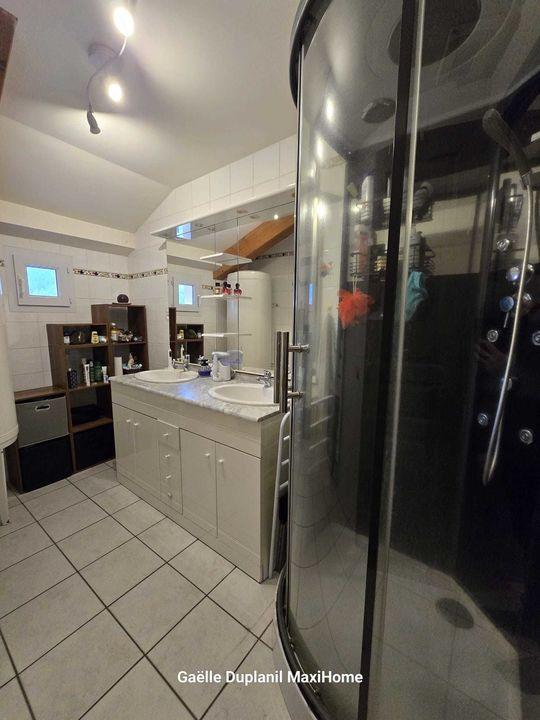 Maison - 75 m² - 5 pièces